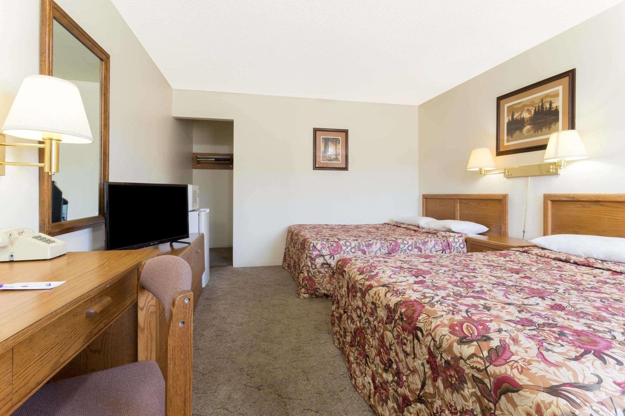 Knights Inn - Baker City Εξωτερικό φωτογραφία